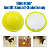 Haustier beißt Sound-Spielzeug