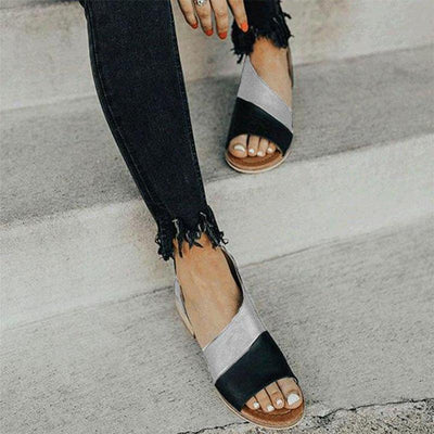 Bequeme gestückelte Sandalen für den Sommer