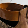 Farblich passende Stiefeletten mit dickem Absatz
